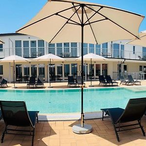 Ce Plaza Hotel